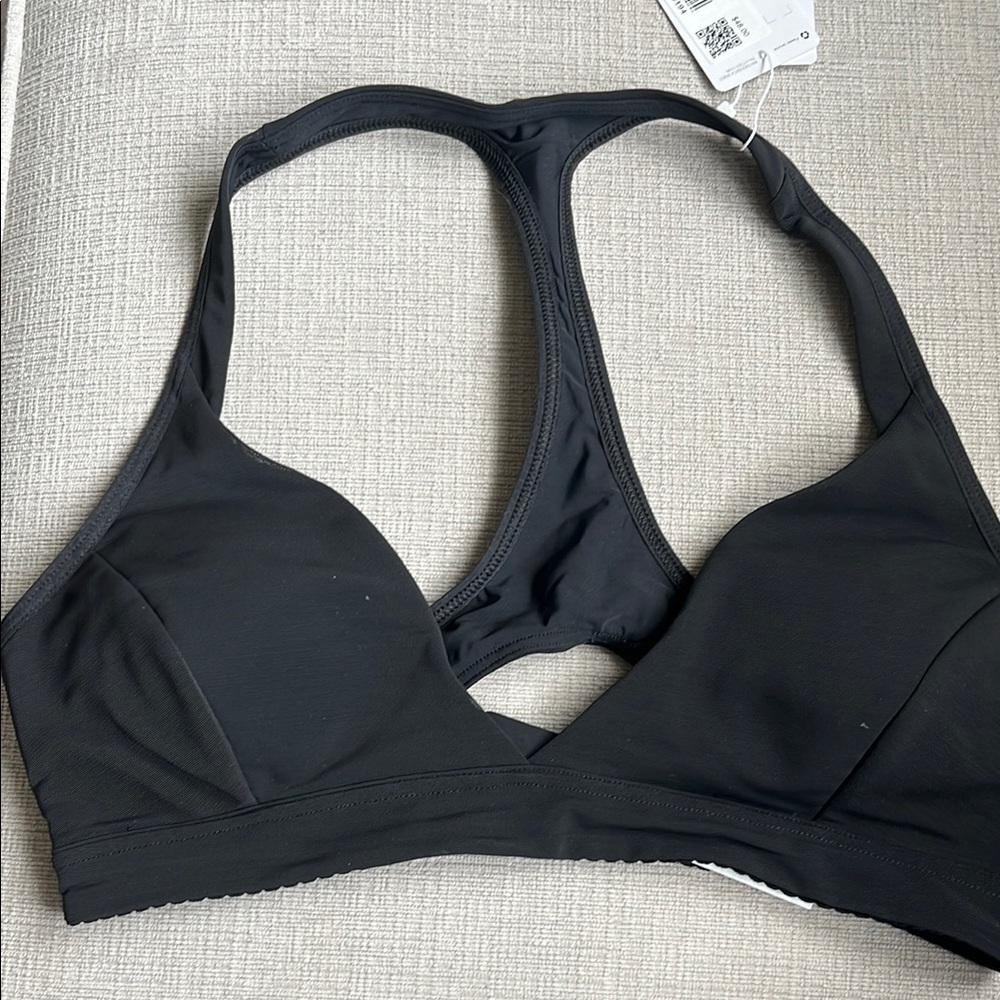 Lululemon NWT Black Sports Bra Racerback Medium Support